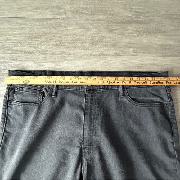 Levi’s 541 Dark Gray Jeans 44/32 - Picture 6 of 7
